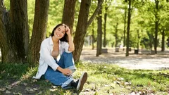 Proč procházka v parku skutečně snižuje stres (a kolik minut na to stačí)