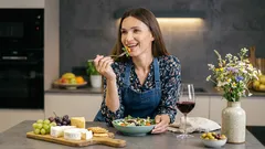 Tři velká jídla denně, nebo pět malých — co si vybrat?